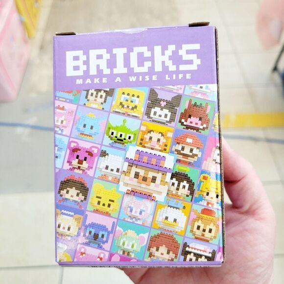 Brand New Disney Chip' N Dale Bricks Lego Figure - Picture 3 of 5